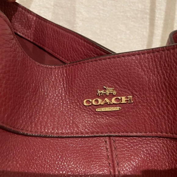 Coach purse - Picture 2 of 6